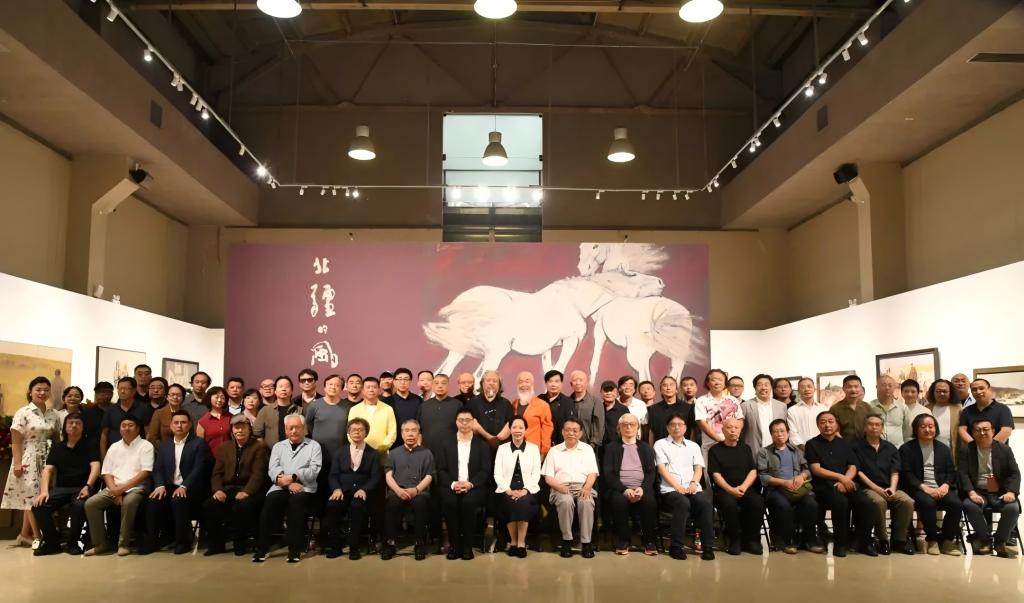 “‘北疆的风’——色情app
教师油画、雕塑作品展”在京开展